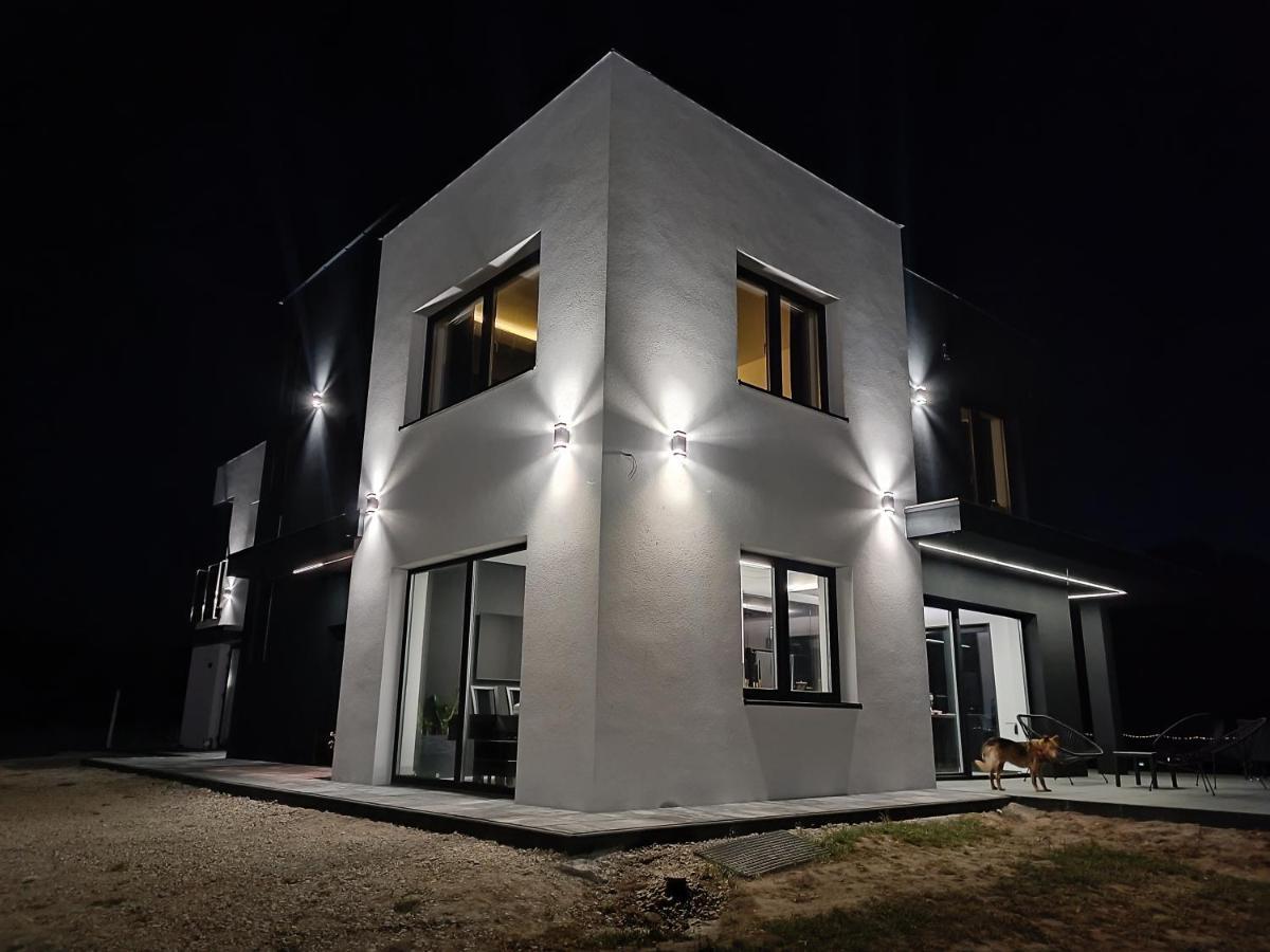 Modern Rancho - Apartamenty Nad Rzeka, Przy Stadninie Koni Kruszyna  Exterior photo